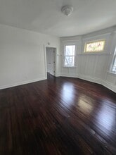 27 Harrison Plz, Unit 2 in Irvington, NJ - Building Photo - Building Photo