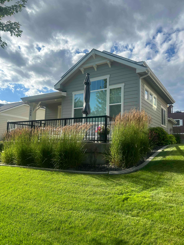 property at 1840 W Summit Pkwy
