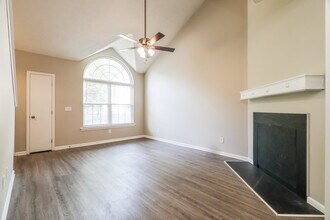 4321 Willowview Blvd in Louisville, KY - Building Photo - Building Photo