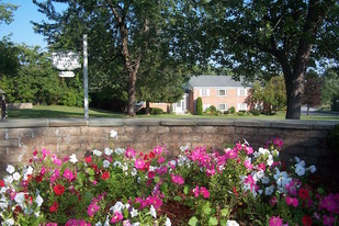 Pittsford Village Estates Apartments