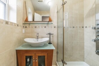 3360 Shore Pkwy in Brooklyn, NY - Building Photo - Building Photo