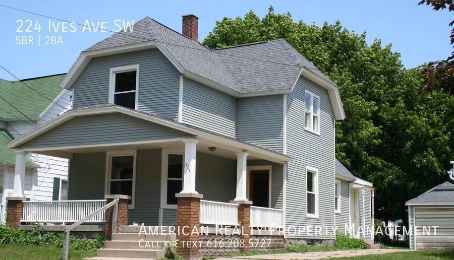 224 Ives Ave SW in Grand Rapids, MI - Building Photo