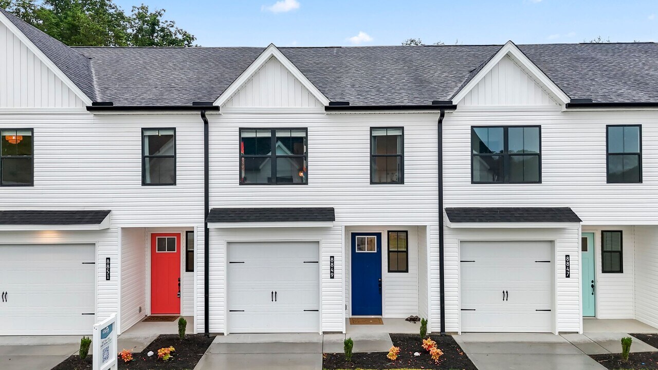 8845 Chapman Trce Wy in Knoxville, TN - Building Photo