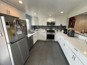 8447 Carlton Oaks Dr in Santee, CA - Building Photo - Building Photo