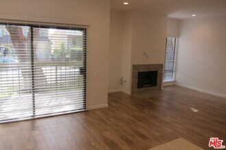 2909 Arizona Ave in Santa Monica, CA - Building Photo - Building Photo