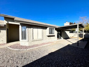 1719 Motor Ave in Kingman, AZ - Building Photo - Building Photo