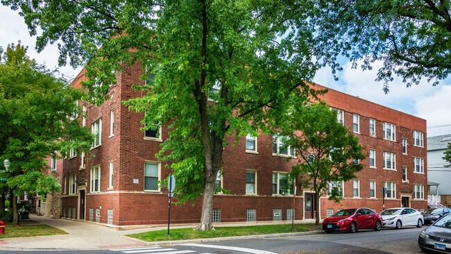 1150 W Barry Ave