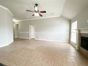 4093 W Song Bird Pl in Fayetteville, AR - Building Photo - Building Photo