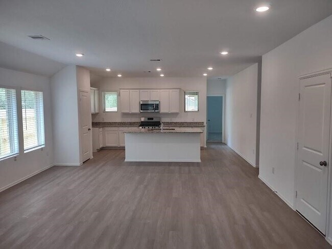 property at 1420 Cantabria Ct