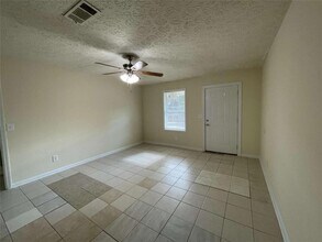 100 Plum Orchard Rd in Covington, GA - Building Photo - Building Photo