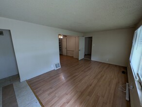 10087 Coburg Lands Dr in St. Louis, MO - Building Photo - Building Photo