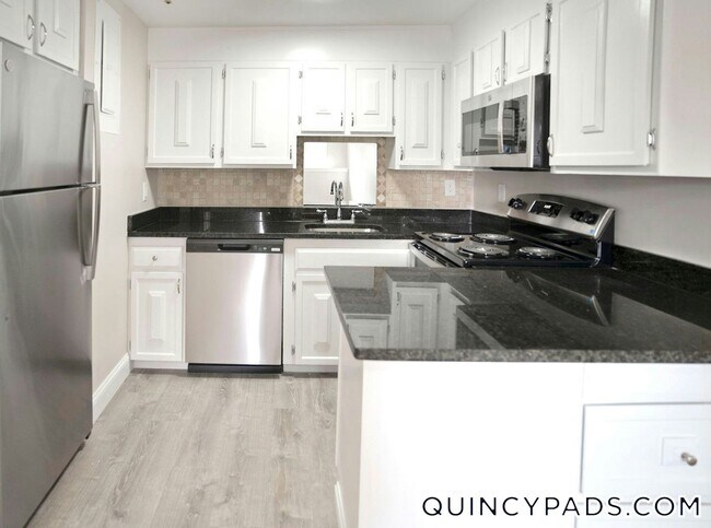 71 Presidential Dr in Quincy, MA - Foto de edificio - Building Photo