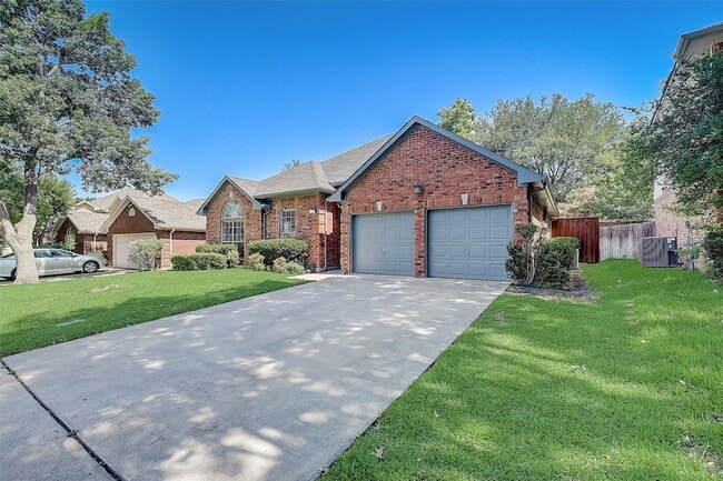 4713 Portrait Ln in Plano, TX - Foto de edificio - Building Photo