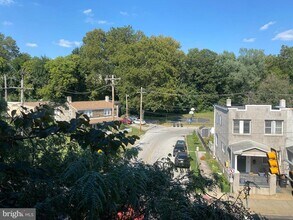 350 W Elm St in Conshohocken, PA - Building Photo - Building Photo