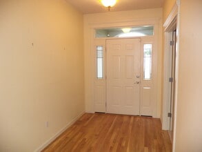 705 NW 150th St in Vancouver, WA - Foto de edificio - Building Photo