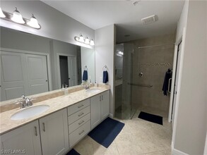 10471 Casella Way in Ft. Myers, FL - Foto de edificio - Building Photo