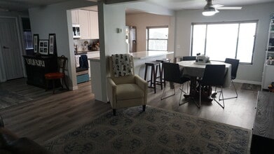 5210 43rd Terrace N in St. Petersburg, FL - Building Photo - Building Photo