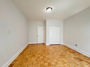 212 Grant Ave, Unit 1 in Jersey City, NJ - Building Photo - Building Photo