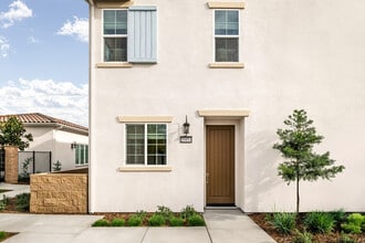 Tricon Elk Grove in Elk Grove, CA - Building Photo - Building Photo