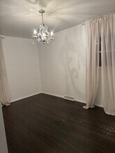 2305 Mayfield Ave in Joliet, IL - Foto de edificio - Building Photo