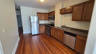 273 Western Ave in Albany, NY - Building Photo