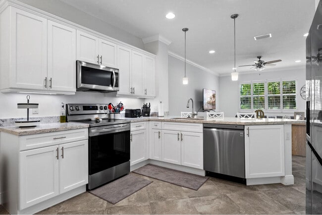 15848 Italian Cypress Wy in Wellington, FL - Building Photo - Building Photo