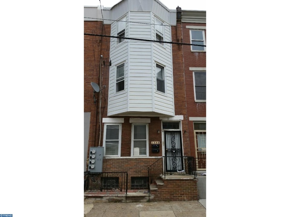 1703 S 19th St in Philadelphia, PA - Building Photo