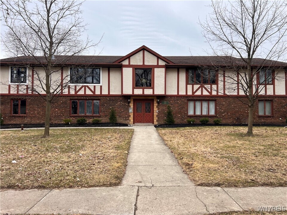 149 Denrose Dr in Buffalo, NY - Building Photo