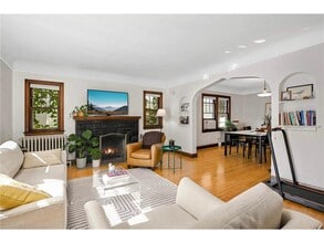 4304 Beard Ave S in Minneapolis, MN - Building Photo - Building Photo