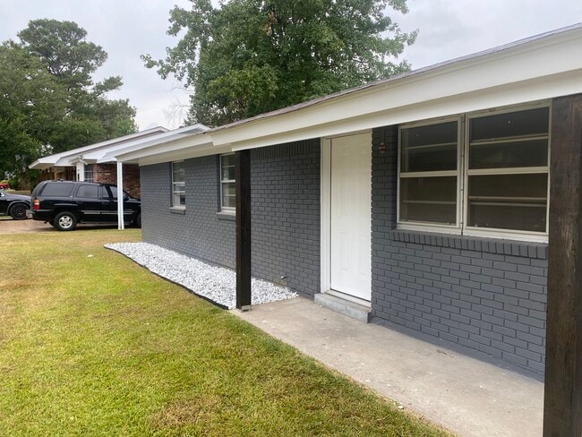 property at 609 Hemlock St