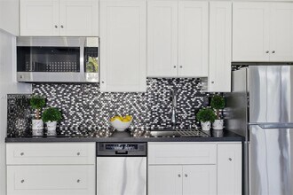 401 Ocean Dr in Miami Beach, FL - Building Photo - Building Photo