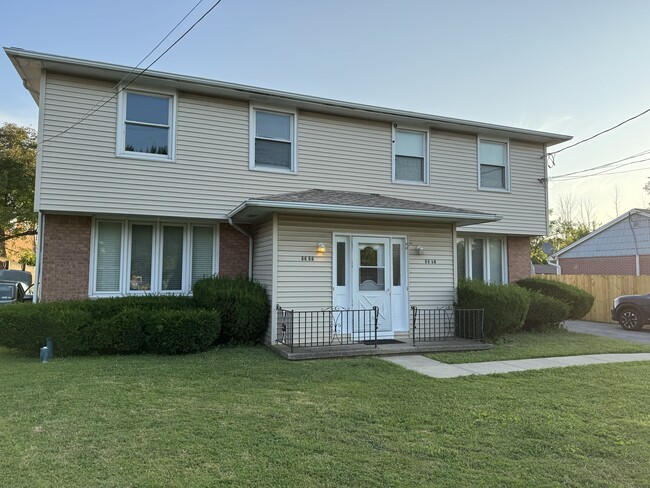 3656 Sowles Rd, Unit 3656 SOWLES