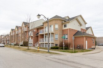 Old Kennedy Village in Markham, ON - Building Photo - Building Photo