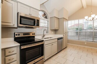 707 W Mesquite St in Gilbert, AZ - Building Photo - Building Photo