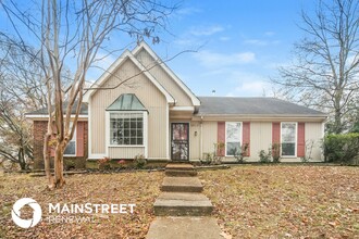 8915 Lanthorn Cove in Memphis, TN - Building Photo - Building Photo