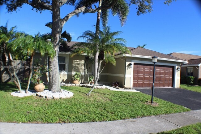 1321 SW 151st Terrace in Sunrise, FL - Building Photo - Building Photo