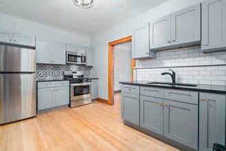 530 Hillside Ave in Glen Ellyn, IL - Building Photo - Building Photo