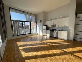 845 Beacon St, Unit 3-1 Apartments