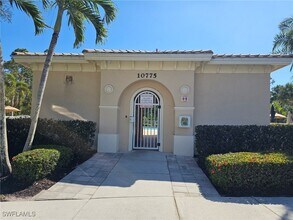 10800 Palazzo Wy in Ft. Myers, FL - Foto de edificio - Building Photo