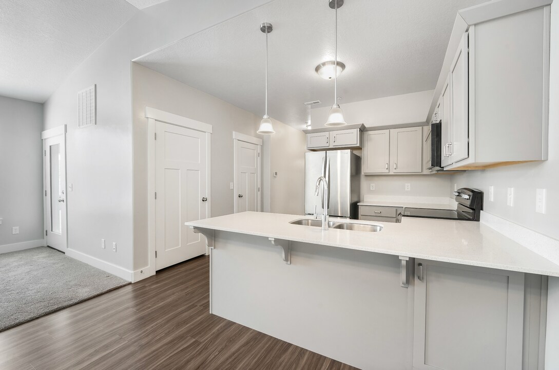 13483 Commodus Dr in Riverton, UT - Building Photo