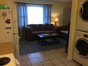 714 5th Ave in Coralville, IA - Building Photo - Building Photo