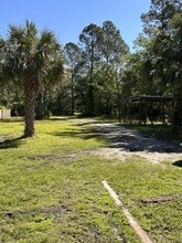103 Sherri Lee Ter in Satsuma, FL - Building Photo - Building Photo