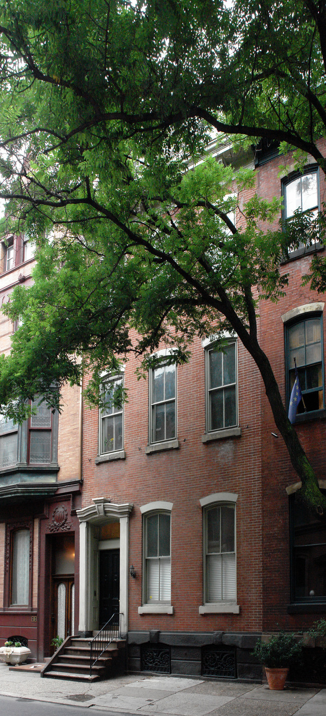 1909 Spruce St in Philadelphia, PA - Building Photo - Building Photo