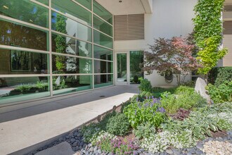 1570 Elmwood Ave in Evanston, IL - Building Photo - Building Photo
