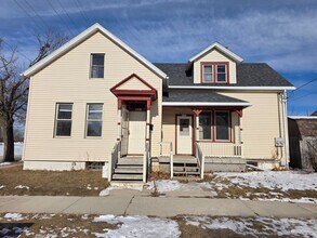 1816 Wollmer St in Manitowoc, WI - Building Photo - Building Photo