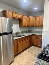 1391 N Altadena Dr, Unit B in Pasadena, CA - Foto de edificio - Building Photo