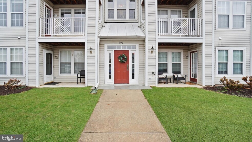 692 Winding Stream Way, Unit 201 in Odenton, MD - Building Photo