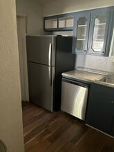900 N Colorado St in Whitney, TX - Building Photo - Building Photo