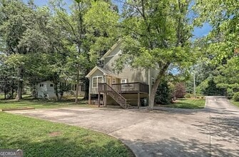 643 Washington St in Clarkesville, GA - Building Photo - Building Photo