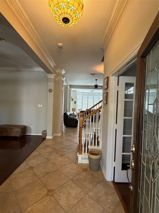 property at 814 Spring Mist Ct